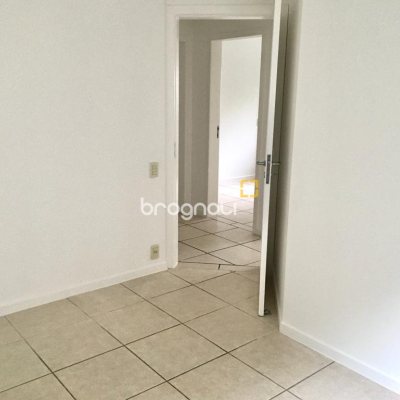 Apartamento com 100m², 3 quartos (sendo 1 suíte), 1 garagem, no bairro Centro em Florianópolis