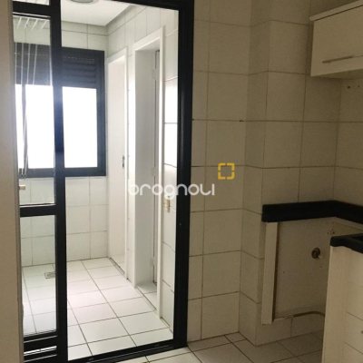Apartamento com 100m², 3 quartos (sendo 1 suíte), 1 garagem, no bairro Centro em Florianópolis