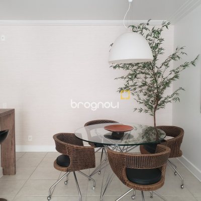 Apartamento com 76m², 2 quartos (sendo 1 suíte), 1 garagem, no bairro Jurerê Internacional em Florianópolis