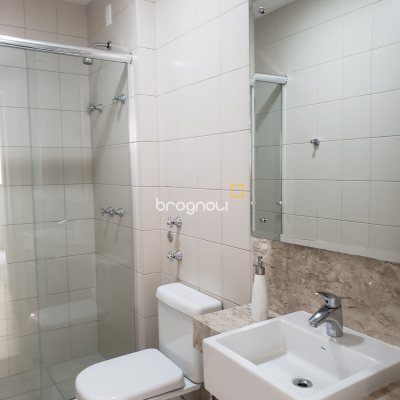 Apartamento com 76m², 2 quartos (sendo 1 suíte), 1 garagem, no bairro Jurerê Internacional em Florianópolis