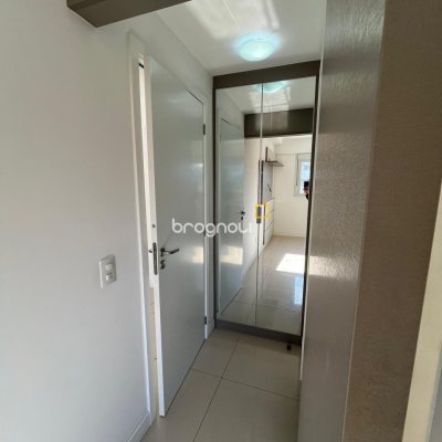 Apartamento com 39m², 1 quarto, 1 garagem, no bairro Trindade em Florianópolis