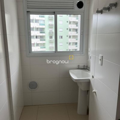 Apartamento com 39m², 1 quarto, 1 garagem, no bairro Trindade em Florianópolis