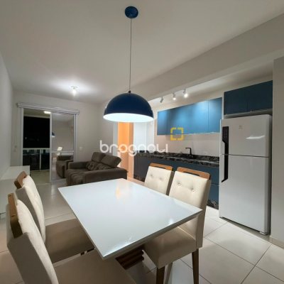 Apartamento com 67m², 2 quartos (sendo 1 suíte), 1 garagem, no bairro Praia de Fora em Palhoça