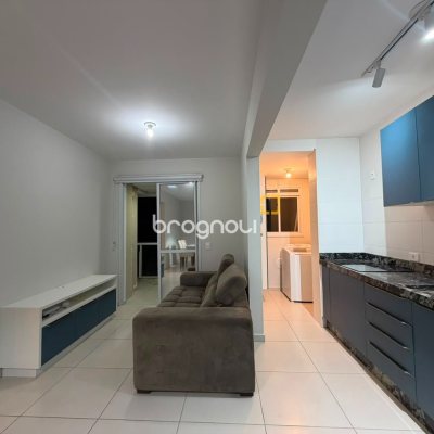 Apartamento com 67m², 2 quartos (sendo 1 suíte), 1 garagem, no bairro Praia de Fora em Palhoça