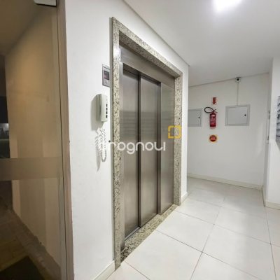 Apartamento com 67m², 2 quartos (sendo 1 suíte), 1 garagem, no bairro Praia de Fora em Palhoça