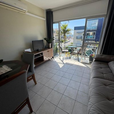 Apartamento com 67m², 2 quartos (sendo 1 suíte), 2 garagens, no bairro Ingleses do Rio Vermelho em Florianópolis