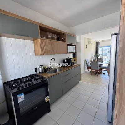 Apartamento com 67m², 2 quartos (sendo 1 suíte), 2 garagens, no bairro Ingleses do Rio Vermelho em Florianópolis