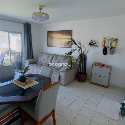 Apartamento com 67m², 2 quartos (sendo 1 suíte), 2 garagens, no bairro Ingleses do Rio Vermelho em Florianópolis