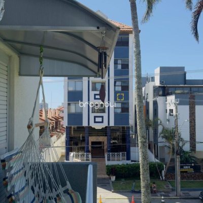 Apartamento com 67m², 2 quartos (sendo 1 suíte), 2 garagens, no bairro Ingleses do Rio Vermelho em Florianópolis