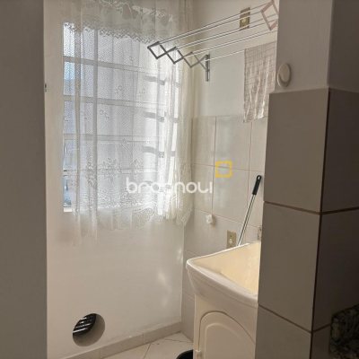 Apartamento com 46m², 2 quartos, 1 garagem, no bairro Aririú em Palhoça
