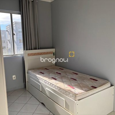 Apartamento com 46m², 2 quartos, 1 garagem, no bairro Aririú em Palhoça