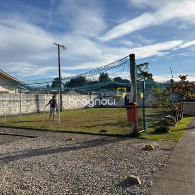 Apartamento com 46m², 2 quartos, 1 garagem, no bairro Aririú em Palhoça