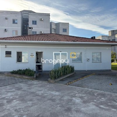 Apartamento com 46m², 2 quartos, 1 garagem, no bairro Aririú em Palhoça