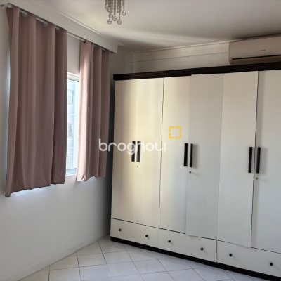 Apartamento com 46m², 2 quartos, 1 garagem, no bairro Aririú em Palhoça