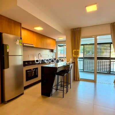 Apartamento com 79m², 2 quartos (sendo 1 suíte), 1 garagem, no bairro João Paulo em Florianópolis