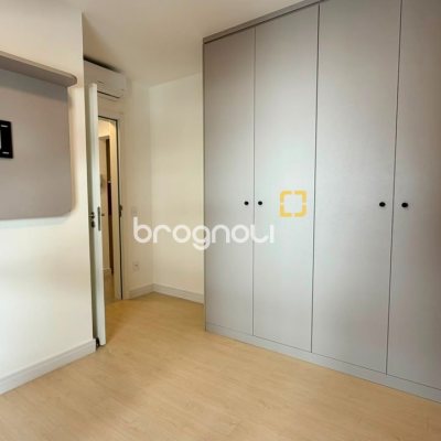 Apartamento com 79m², 2 quartos (sendo 1 suíte), 1 garagem, no bairro João Paulo em Florianópolis