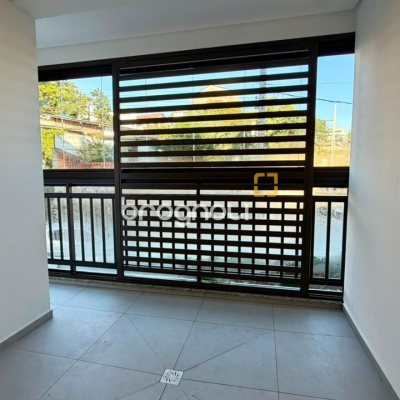 Apartamento com 79m², 2 quartos (sendo 1 suíte), 1 garagem, no bairro João Paulo em Florianópolis
