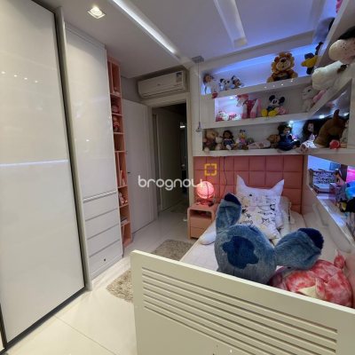 Apartamento com 122m², 3 quartos (sendo 3 suítes), 2 garagens, no bairro Agronômica em Florianópolis