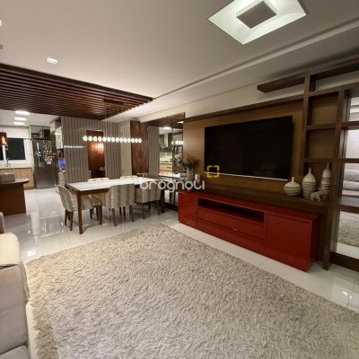 Apartamento com 122m², 3 quartos (sendo 3 suítes), 2 garagens, no bairro Agronômica em Florianópolis