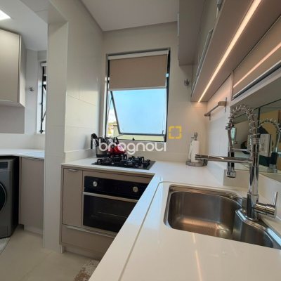 Apartamento com 73m², 2 quartos (sendo 1 suíte), 1 garagem, no bairro Agronômica em Florianópolis