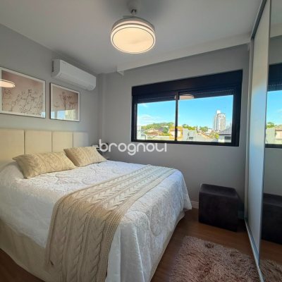 Apartamento com 73m², 2 quartos (sendo 1 suíte), 1 garagem, no bairro Agronômica em Florianópolis