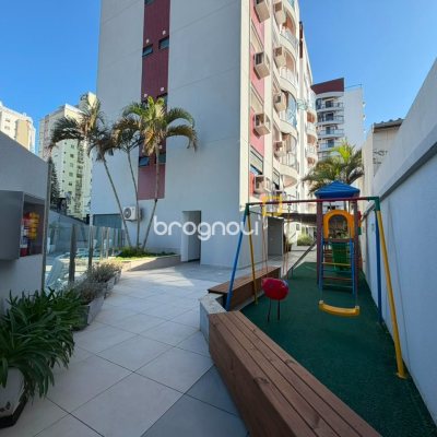 Apartamento com 73m², 2 quartos (sendo 1 suíte), 1 garagem, no bairro Agronômica em Florianópolis