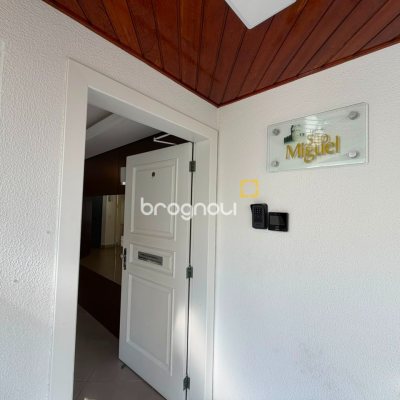 Apartamento com 73m², 2 quartos (sendo 1 suíte), 1 garagem, no bairro Agronômica em Florianópolis