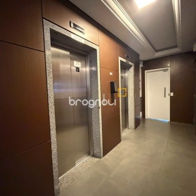 Apartamento com 73m², 2 quartos (sendo 1 suíte), 1 garagem, no bairro Agronômica em Florianópolis