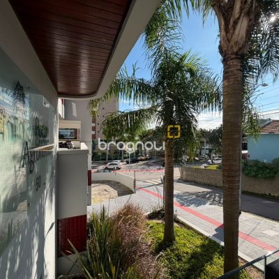 Apartamento com 73m², 2 quartos (sendo 1 suíte), 1 garagem, no bairro Agronômica em Florianópolis