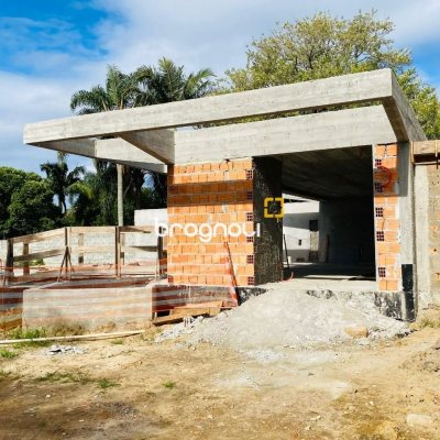 Apartamento com 95m², 2 quartos (sendo 1 suíte), 1 garagem, no bairro Lagoa da Conceição em Florianópolis