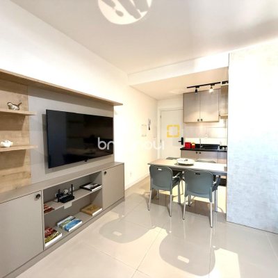 Studio com 32m², 1 garagem, no bairro Centro em Florianópolis