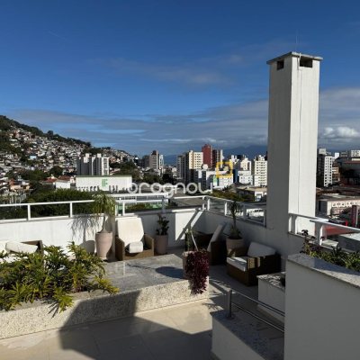 Studio com 32m², 1 garagem, no bairro Centro em Florianópolis