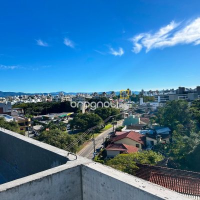 Apartamento com 72m², 2 quartos (sendo 2 suítes), 1 garagem, no bairro Jurerê em Florianópolis