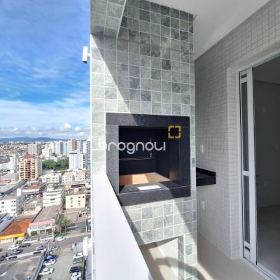 Apartamento com 66m², 2 quartos (sendo 1 suíte), 1 garagem, no bairro Kobrasol em São José