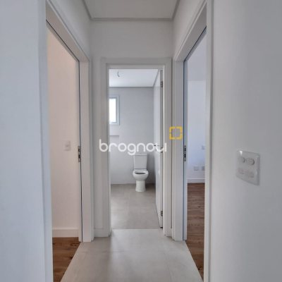 Apartamento com 66m², 2 quartos (sendo 1 suíte), 1 garagem, no bairro Kobrasol em São José