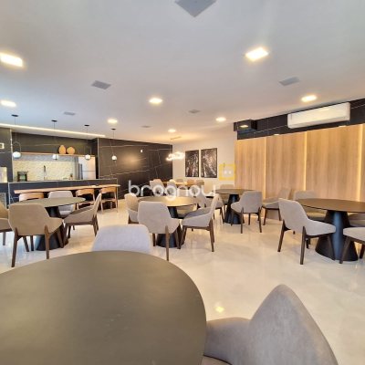 Apartamento com 66m², 2 quartos (sendo 1 suíte), 1 garagem, no bairro Kobrasol em São José