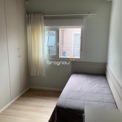 Casa com 180m², 3 quartos (sendo 1 suíte), 2 garagens, no bairro Capoeiras em Florianópolis