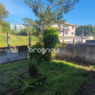 Terreno com 405m², no bairro Serraria em São José