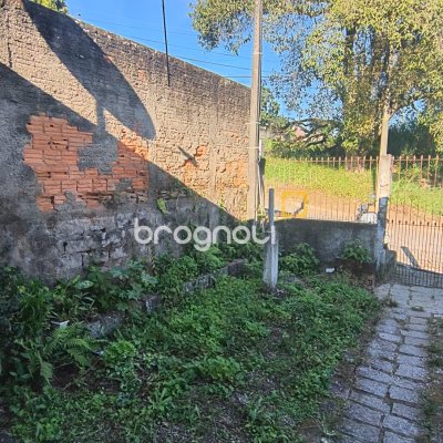Terreno com 405m², no bairro Serraria em São José