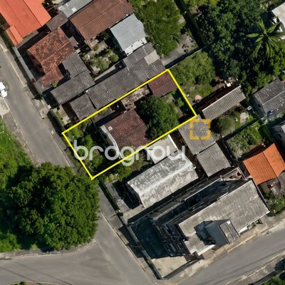 Terreno com 405m², no bairro Serraria em São José