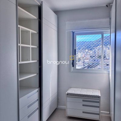Apartamento com 120m², 2 quartos (sendo 1 suíte), 2 garagens, no bairro Itacorubi em Florianópolis