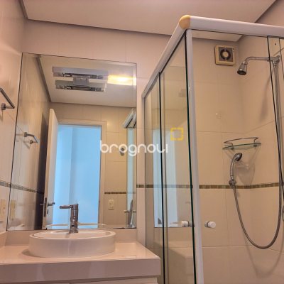 Apartamento com 120m², 2 quartos (sendo 1 suíte), 2 garagens, no bairro Itacorubi em Florianópolis