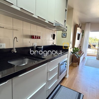 Apartamento com 68m², 2 quartos (sendo 1 suíte), 1 garagem, no bairro Ingleses do Rio Vermelho em Florianópolis
