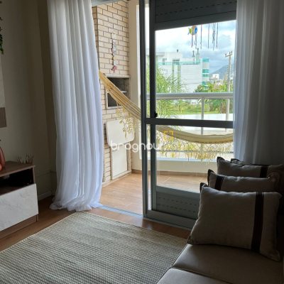 Apartamento com 68m², 2 quartos (sendo 1 suíte), 1 garagem, no bairro Ingleses do Rio Vermelho em Florianópolis