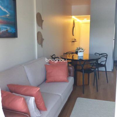 Apartamento com 68m², 2 quartos (sendo 1 suíte), 1 garagem, no bairro Ingleses do Rio Vermelho em Florianópolis