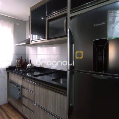 Apartamento com 76m², 2 quartos (sendo 1 suíte), 1 garagem, no bairro Centro em Palhoça
