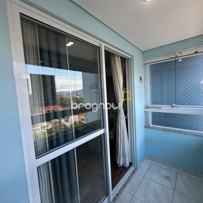 Apartamento com 76m², 2 quartos (sendo 1 suíte), 1 garagem, no bairro Centro em Palhoça