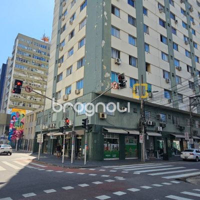 Loja com 39m², no bairro Centro em Florianópolis