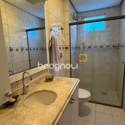 Apartamento com 84m², 2 quartos (sendo 1 suíte), 1 garagem, no bairro Itacorubi em Florianópolis