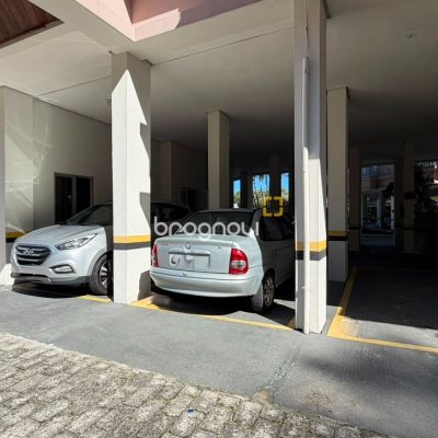 Apartamento com 84m², 2 quartos (sendo 1 suíte), 1 garagem, no bairro Itacorubi em Florianópolis
